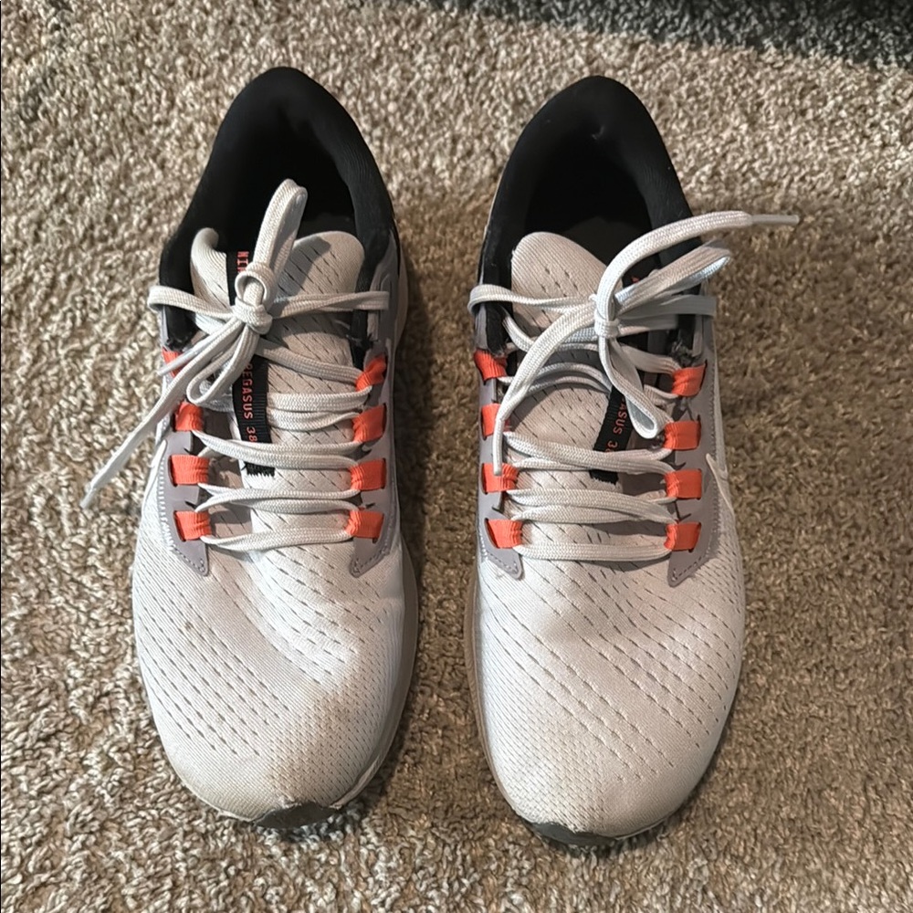 Nike White and Orange Athletic Shoes for Performance